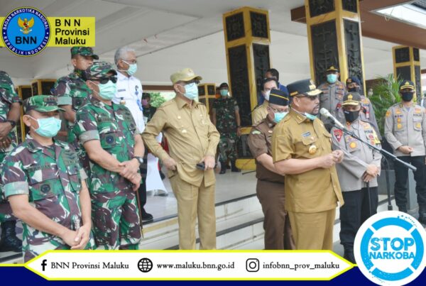 KEPALA BNN PROVISI MALUKU HADIRI PELEPASAN TIM PENYEMPROTAN DISINFEKTAN KOTA AMBON