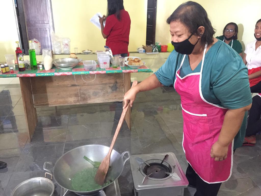 BERDAYAKAN MASYARAKAT KAWASAN RAWAN NARKOBA, BNNP MALUKU BERI PELATIHAN LIFE SKILL BERDAYAKAN MASYARAKAT KAWASAN RAWAN NARKOBA, BNNP MALUKU BERI PELATIHAN LIFE SKILL