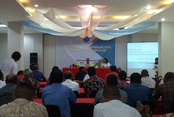 BNN Sosialisasi Program Rehabilitasi dan Pascarehabiitasi Kepada Lurah dan Desa di Pulau Ambon BNN Sosialisasi Program Rehabilitasi dan Pascarehabiitasi Kepada Lurah dan Desa di Pulau Ambon