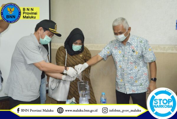 TEMUKAN BARANG BUKTI NARKOTIKA, BNNP MALUKU MUSNAHKAN 49,78 GRAM SHABU