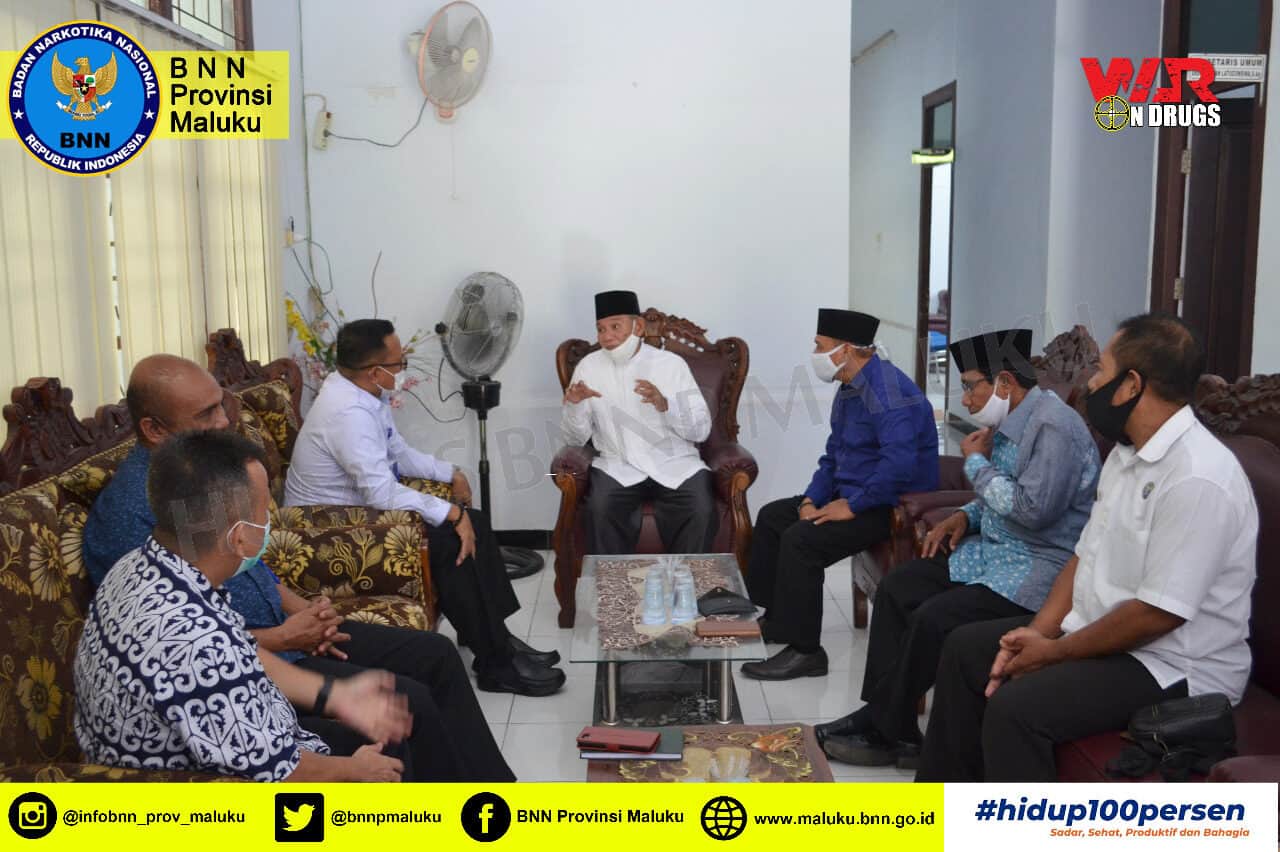 KEPALA BNNP DAN KAPOLDA MALUKU SINERGI PERANGI NARKOBA KUNKER KEPALA BNNP MALUKU KE LANTAMAL IX AMBON
