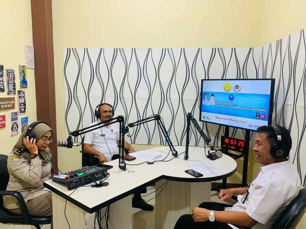 DISEMINASI INFORMASI MELALUI Q MOLLUCAS Q TALK DISEMINASI INFORMASI MELALUI Q MOLLUCAS Q TALK