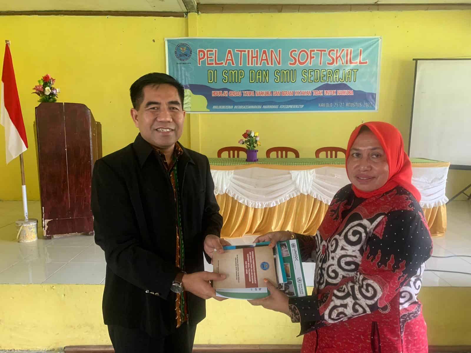 Pelatihan Softskill SMP dan SMU Sederajat di Desa Kailolo Kabupaten Maluku Tengah Pelatihan Softskill SMP dan SMU Sederajat di Desa Kailolo Kabupaten Maluku Tengah