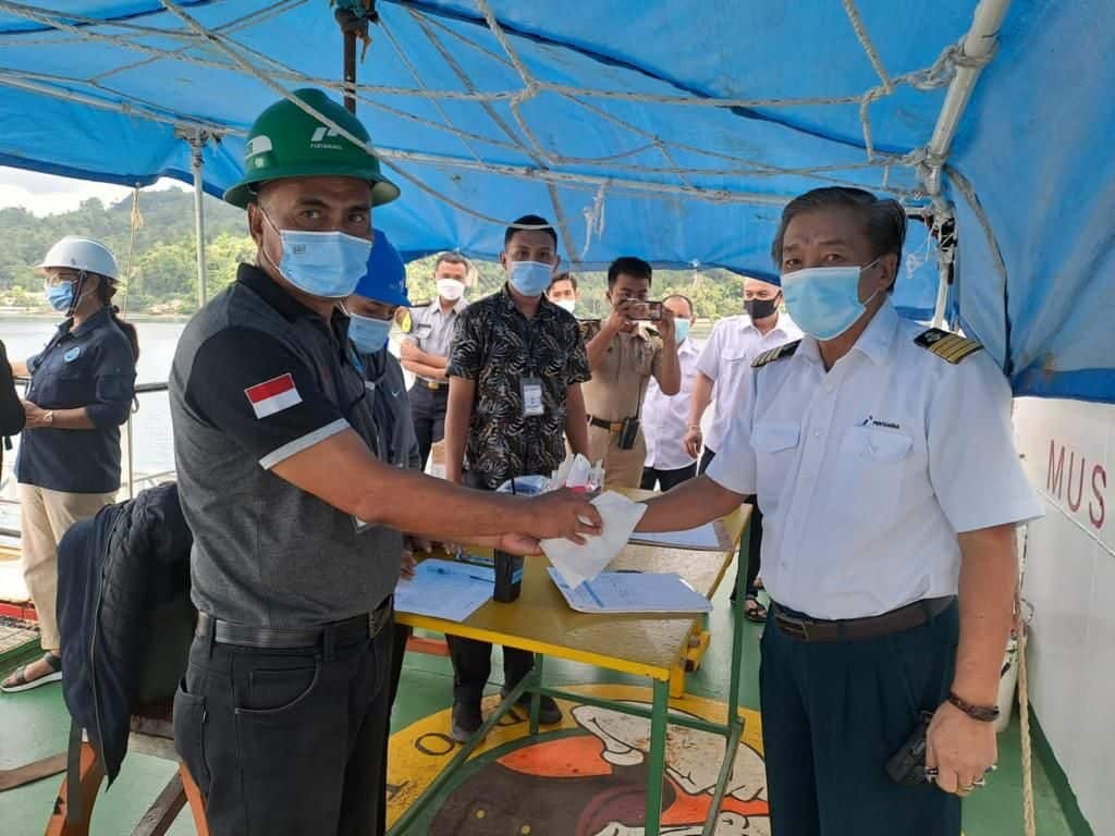 CEGAH PENYALAHGUNAAN NARKOTIKA Tes Urine CREW KAPAL MT. MATINDOK PT. PERTAMINA AMBON TES URINE