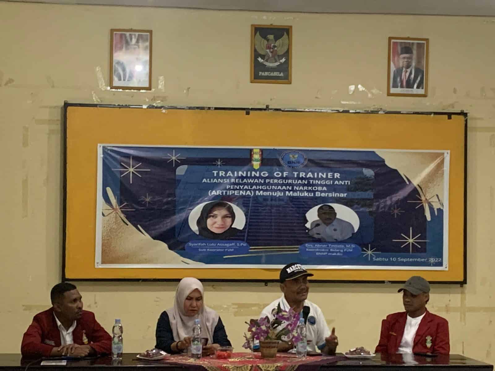 TRAINING OF TRAINER ALIANSI RELAWAN PERGURUAN TINGGI ANTI PENYALAHGUNAAN NARKOBA (ARTIPENA) MENUJU MALUKU BERSINAR